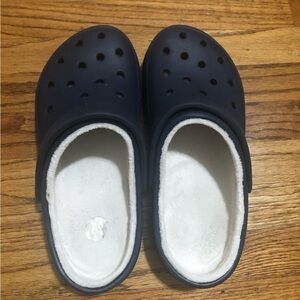 CROCS with faux fur lining